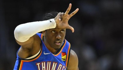 篮球比分专家推荐-进攻全靠亚历山大苦撑！雷霆该调整先发阵容吗？