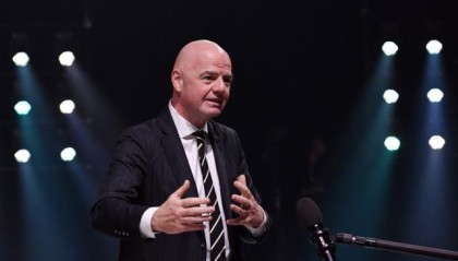 篮球比分-英超一年转会中介费5亿欧 这钱留在足球内部多好