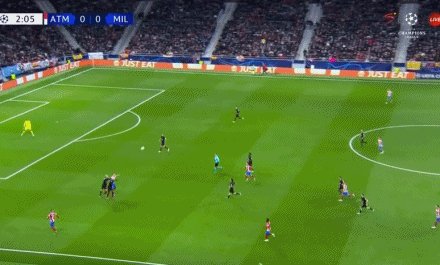 1637796815811029384.gif
